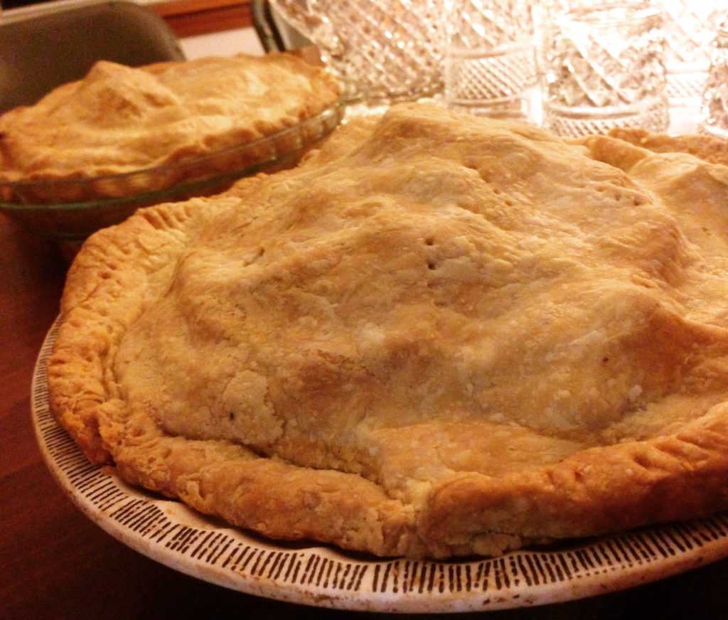 flaky pie crust on apple pie